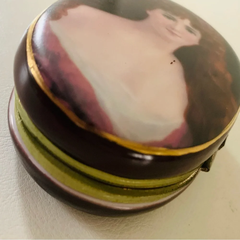 Rare Antique 1910 Porcelain Oval Jewelry Trinket Box